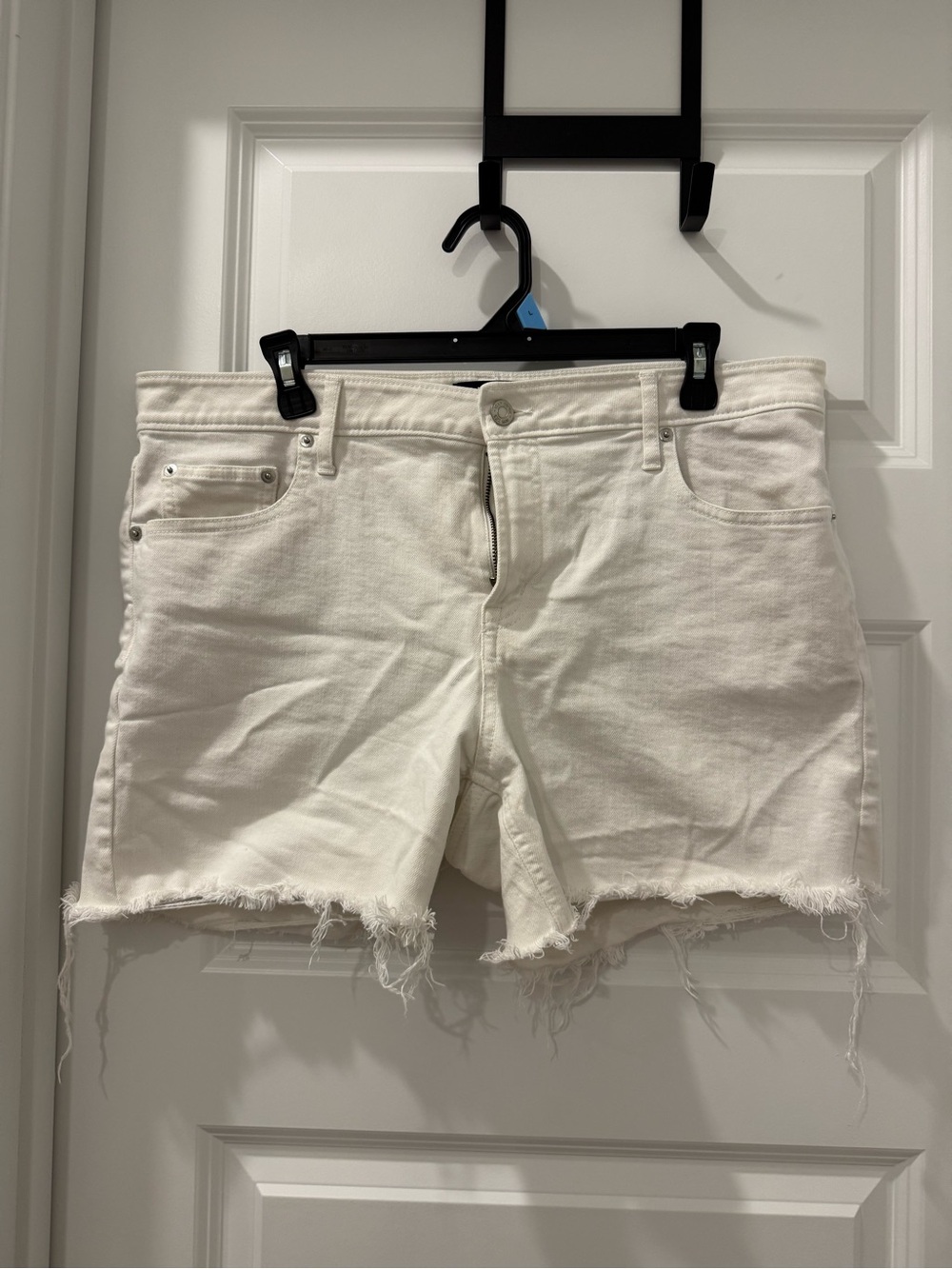 GAP White Denim Frayed Hem Cutoff Shorts